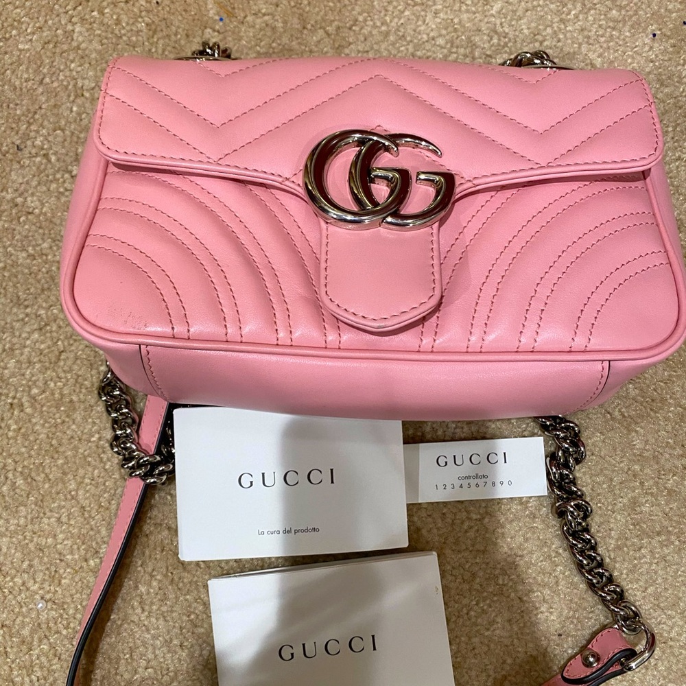 Gucci GG Marmont Flap Bag Crossbody in Pink
